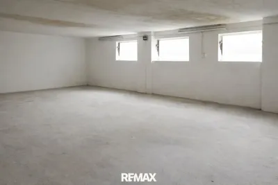 Gewerbeimmobilie mieten in Bruck an der Leitha – 75 m², € 400 – Bild 2 von 5