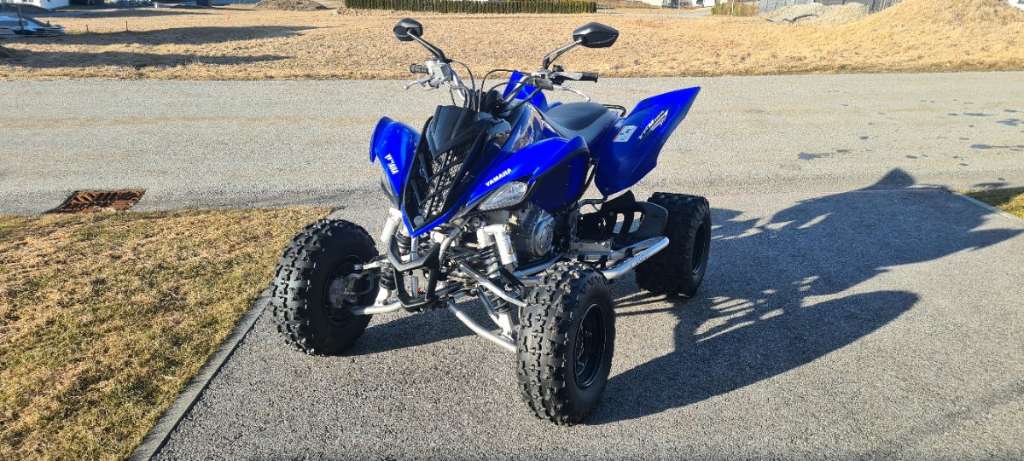 Yamaha YFM Yamaha YFM Raptor 700r Quad