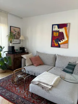 Lichtdurchflutete Wohnung in AKH Nähe mit zwei Balkonen und Panoramablick über Wien – Bild 3