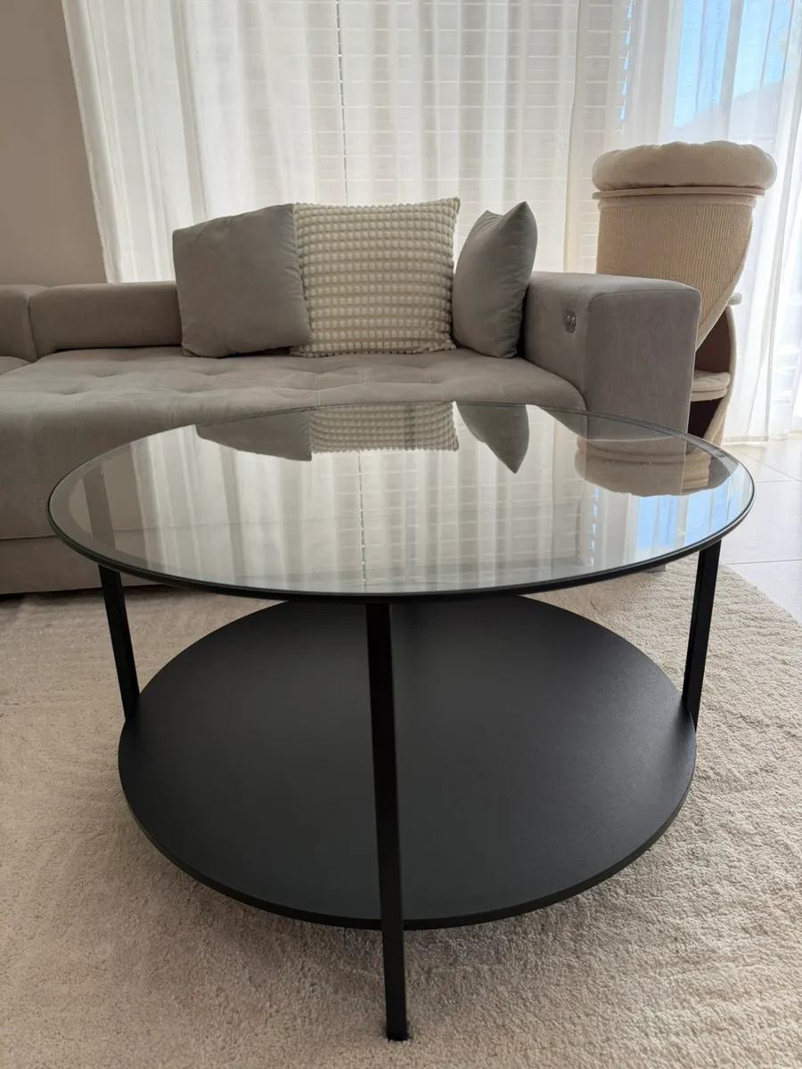 Wohnzimmer- Couchtisch Glas von Ikea, € 25,- (4502 Sankt Marien)
