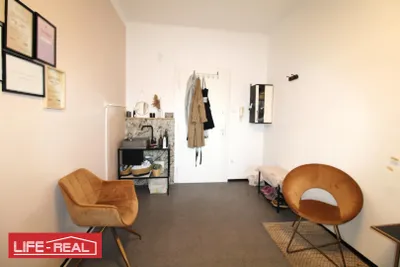 1-Zimmer-Gewerbeimmobilie mieten in Linz – 18 m², € 167 – Bild 2 von 4
