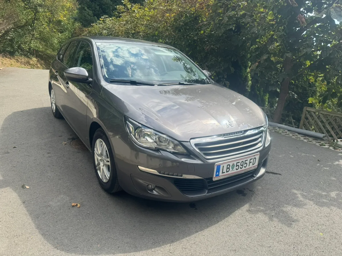 Peugeot 308 2017 photo 2