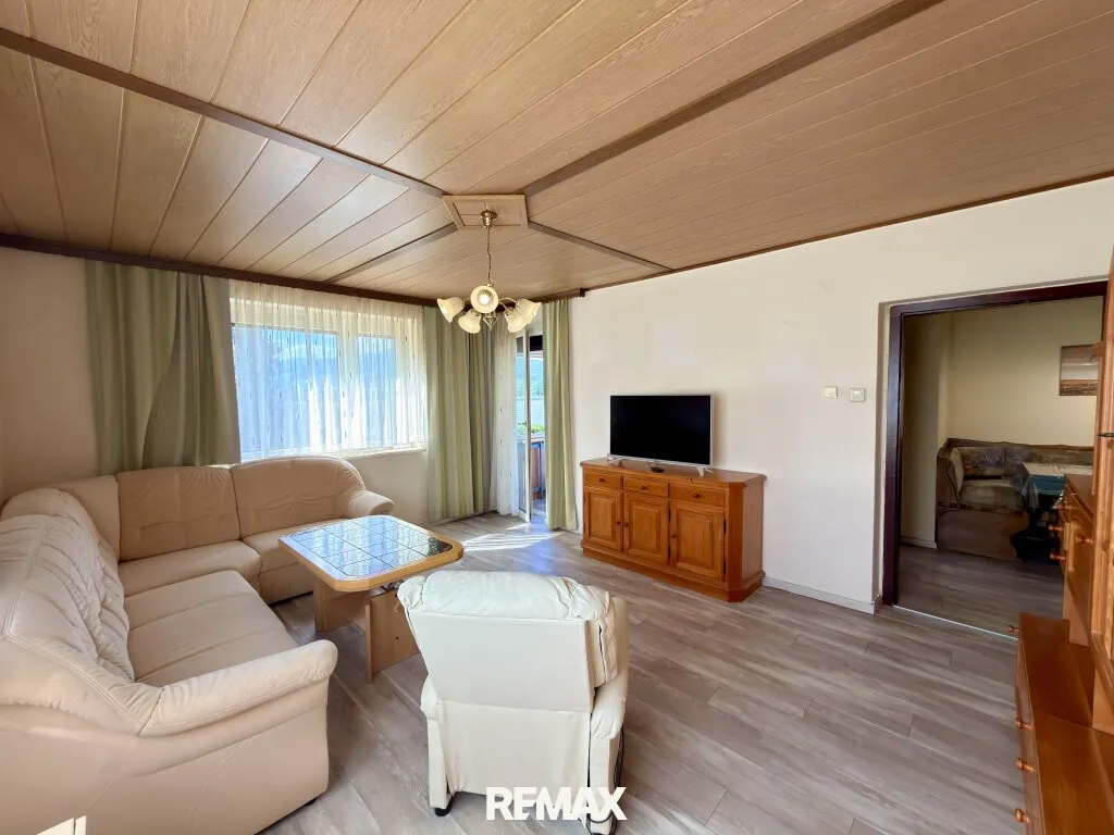 Familienglück mit Loggia, Gemeinschaftsgarten & Garage - großzügige 4-Zimmer-Wohnung in Spielberg - Ansicht 3