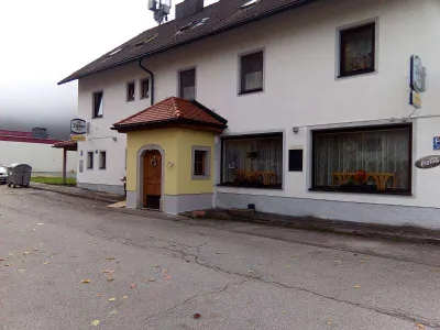 Gewerbeimmobilie mieten in Steyr-Land – 240 m², € 700 – Bild 3 von 12