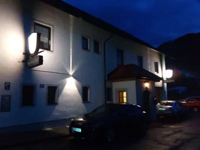Gewerbeimmobilie mieten in Steyr-Land – 240 m², € 700 – Bild 12 von 12