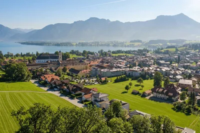 5-Zimmer-Haus kaufen in Vöcklabruck – 185,68 m², € 1.750.000 – Bild 3 von 15