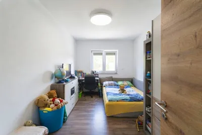 9-Zimmer-Gewerbeimmobilie kaufen in Sankt Pölten Land – 302 m², € 790.000 – Bild 11 von 23