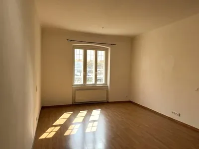 1-Zimmer-Wohnung mieten in Krems an der Donau – 32,44 m², € 458 – Bild 1 von 4