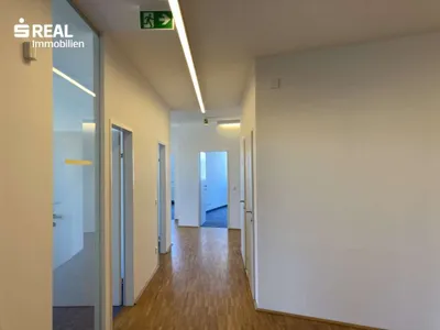 Gewerbeimmobilie mieten in Salzburg Stadt – 245 m², € 3.269 – Bild 12 von 16