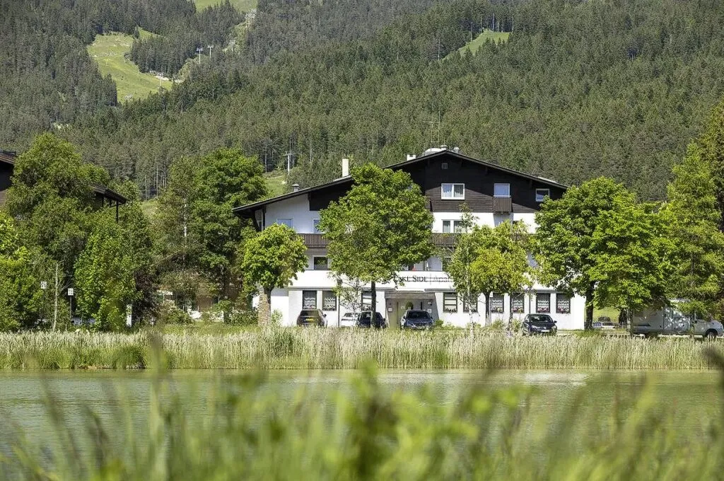 SUPER RENDITE: Vollmöbliertes LUXUS-APARTMENT in TOPLAGE von Seefeld ab sofort zu kaufen! - Ansicht 2