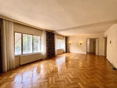 ALTBAU-FLAIR! 3 Zimmer Wohnung am Kriemhildplatz zu vermieten – Bild 2