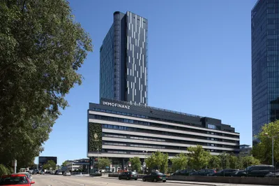 Gewerbeimmobilie mieten in Wien – 263 m², € 17