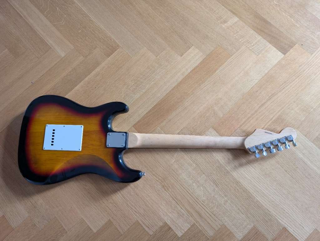 E Gitarre Von Fender Squier Strat Sunburst Wien Willhaben