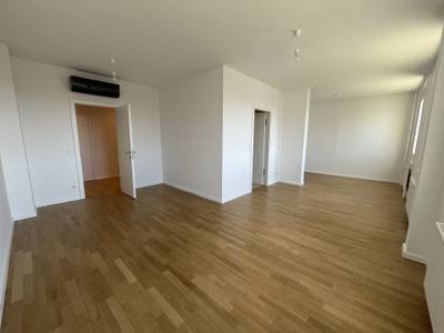 Eindrucksvolle Aussicht im 7. Stock mit 3 Zimmern und Balkon - zu mieten in 1030 Wien – Bild 2