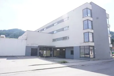 Gewerbeimmobilie mieten in Bruck-Mürzzuschlag – 375 m², € 5.538