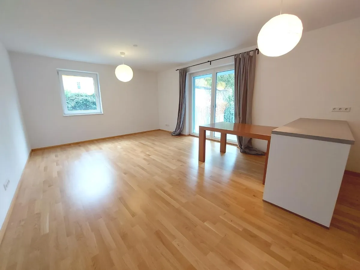 WOHNEN AM SCHLOSSBERG - GROSSZÜGIGE BALKONWOHNUNG IN ZENTRALER RUHELAGE - Ansicht 2
