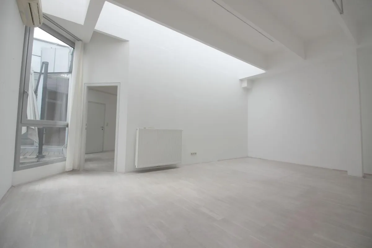 REPRÄSENTATIVE BÜRO- ODER PRAXISRÄUMLICHKIETEN ZU VERMIETEN! - Ansicht 3