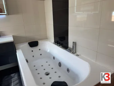 8-Zimmer-Gewerbeimmobilie kaufen in Gmunden – 225 m², € 619.000 – Bild 10 von 16