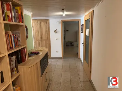 8-Zimmer-Gewerbeimmobilie kaufen in Gmunden – 225 m², € 619.000 – Bild 16 von 16