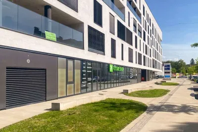 2-Zimmer-Gewerbeimmobilie mieten in Graz – 122 m², € 1.790