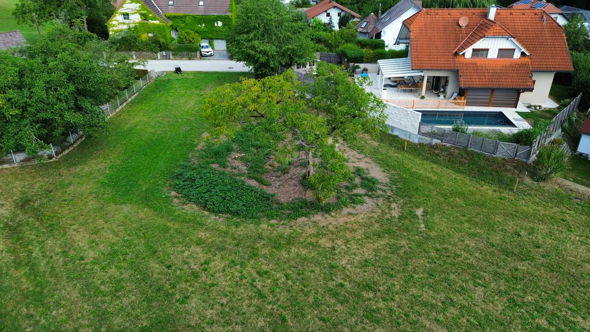1.074 m² Baugrund mit sonniger Südausrichtung, traumhaften Ausblick & viel Privatsphäre (Sandbauernstr.) - Ansicht 3
