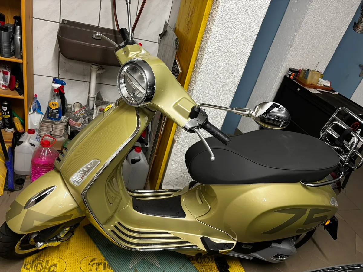 Vespa 125