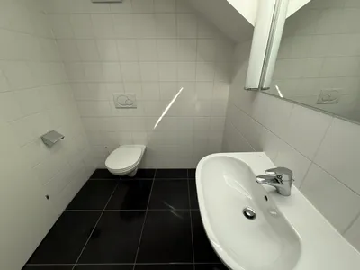 4-Zimmer-Wohnung mieten in Linz – 120 m², € 1.475 – Bild 7 von 8