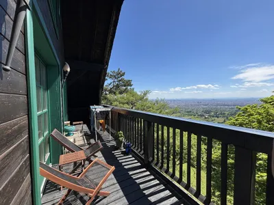 Zweigeschoßige Dachgeschoßwohnung mit herrlichem Wien-Blick - Nähe Kahlenberg – Bild 2