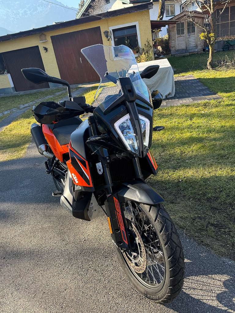 KTM Adventure 890 Tourer