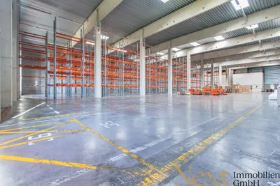 Gewerbeimmobilie mieten in Linz Land – 3 500 m² – Bild 2 von 10