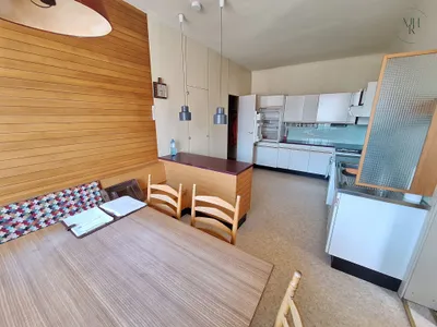 6-Zimmer-Gewerbeimmobilie mieten in Baden – 240 m², € 2.400 – Bild 16 von 18