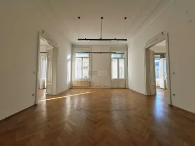 8-Zimmer-Gewerbeimmobilie mieten in Wien – 303 m², € 8.269