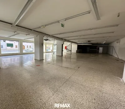 Gewerbeimmobilie mieten in Eisenstadt - Umgebung – 635 m², € 2.996 – Bild 2 von 6
