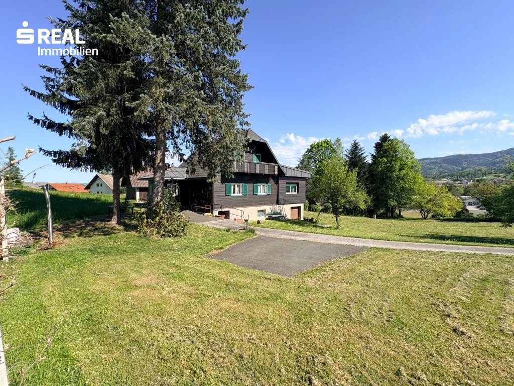 Idyllisches Anwesen mit großem, teilbarem Baugrundstück und Nebengebäude in sonniger Wohnlage – pohled 2