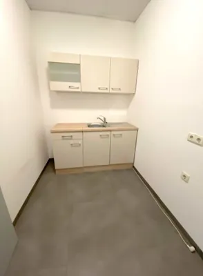 3-Zimmer-Gewerbeimmobilie mieten in Mödling – 101 m², € 1.328 – Bild 7 von 10