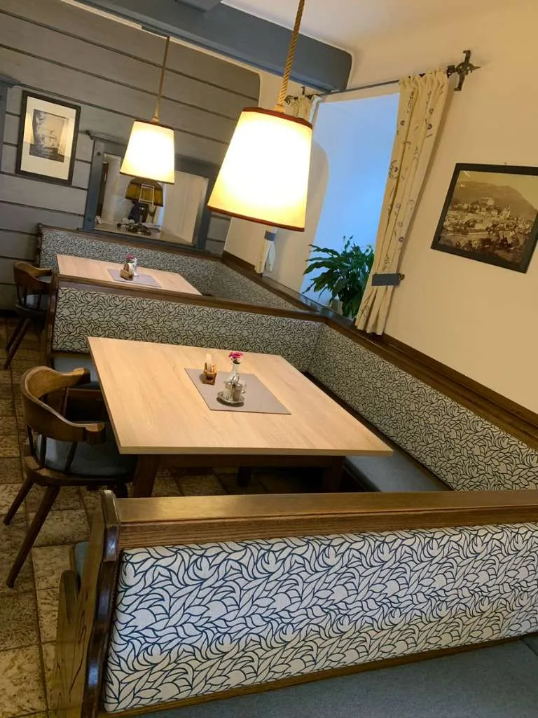 Traditionsreiches Gasthaus mit Terrasse am Murauer Hauptplatz - bereit für den Neustart in die Sommersaison! - Ansicht 3