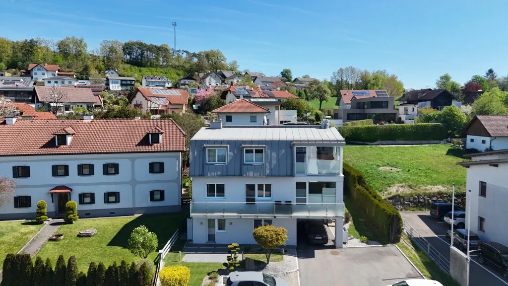 Großzügiges und gediegenes Wohnen auf 258 m² mit 10 Zimmern in Gallneukirchen - Ansicht 2