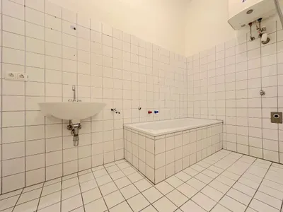 3-Zimmer-Wohnung kaufen in Waidhofen an der Thaya – 91 m², € 49.000 – Bild 5 von 7