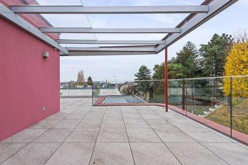 Exklusive Penthouse-Wohnung mit Fernblick und zwei Terrassen – pohled 3