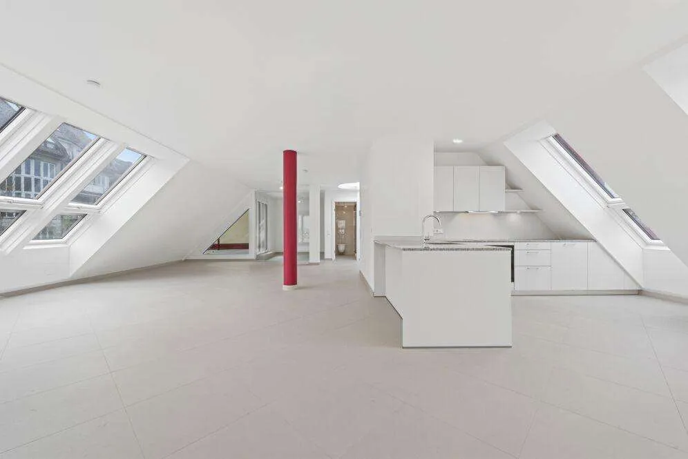 Exklusive Penthouse-Wohnung mit Fernblick und zwei Terrassen – pohled 2