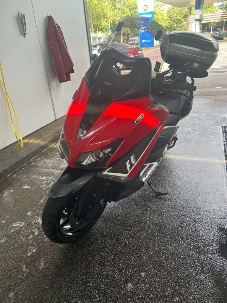Yamaha T-Max
