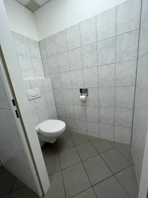 3-Zimmer-Gewerbeimmobilie mieten in Graz – 125 m², € 1.100 – Bild 6 von 7