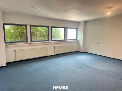 Gewerbeimmobilie mieten in Wien – 256 m², € 1.663