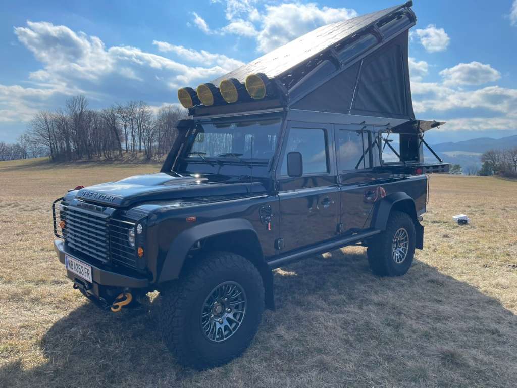 Land Rover Defender TD4 SUV / Geländewagen