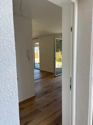 2-Zimmer-Wohnung mieten in Kitzbühel – 47 m², € 1.150 – Bild 2 von 9