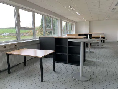 15-Zimmer-Gewerbeimmobilie mieten in Vöcklabruck – 900 m², € 10 – Bild 6 von 13