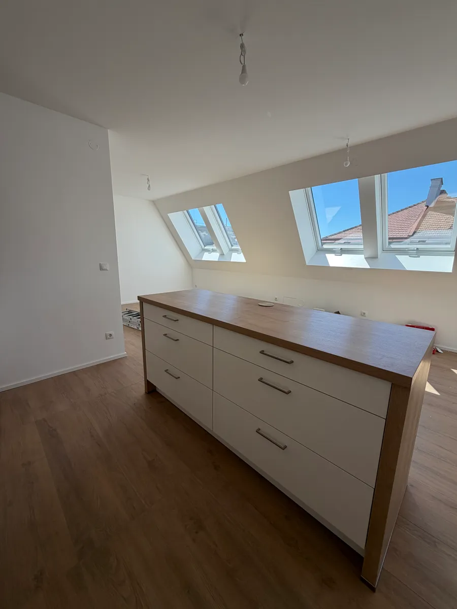 TOP 37 - 4-Zimmer DG-Maisonette mit Loggia und Terrasse - Ansicht 2