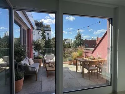 Erstbezug - großzügige 2 Zimmer Wohnung mit Terrasse – Bild 2
