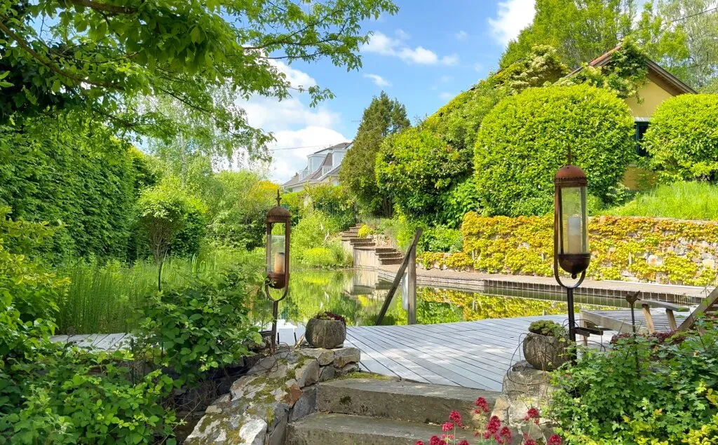 Ihr privates PARADIES! Idyllisches Zuhause mit BADETEICH und liebevoll gestaltetem TRAUMGARTEN!, Wien