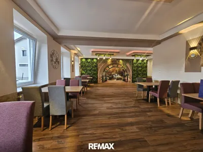 Gewerbeimmobilie kaufen in Melk – 1 000 m², € 730.000 – Bild 2 von 40